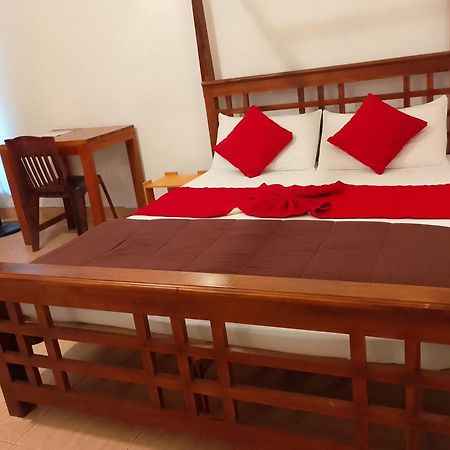 T-More Hotel & Hostel 埃拉 外观 照片
