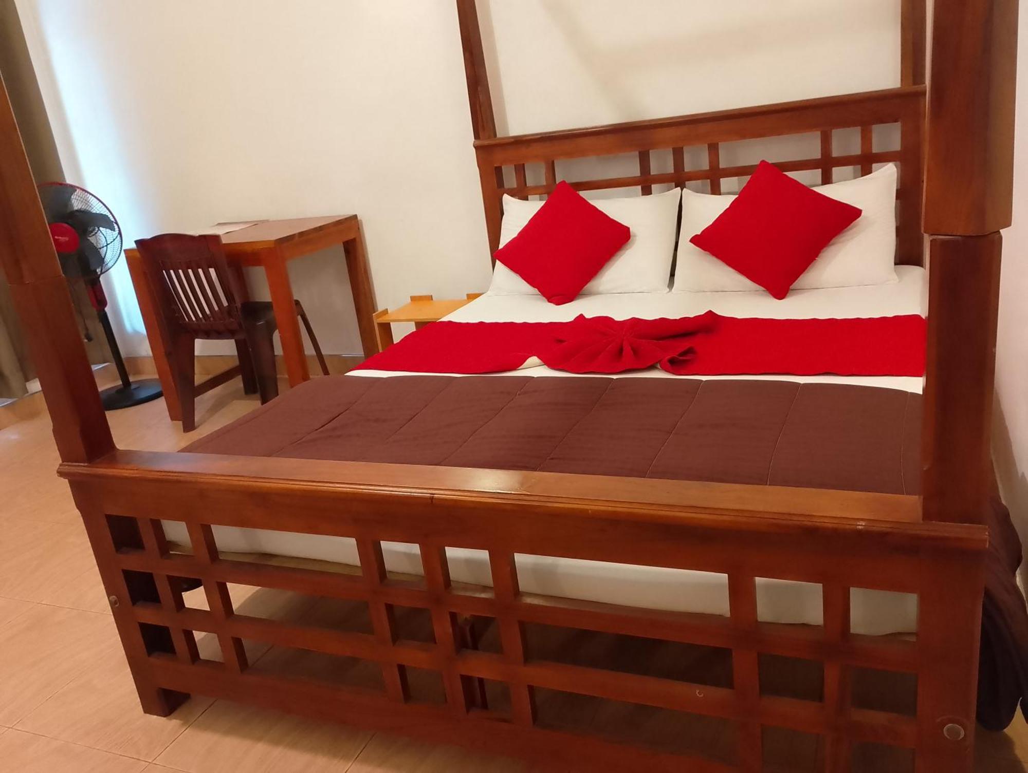 T-More Hotel & Hostel 埃拉 外观 照片
